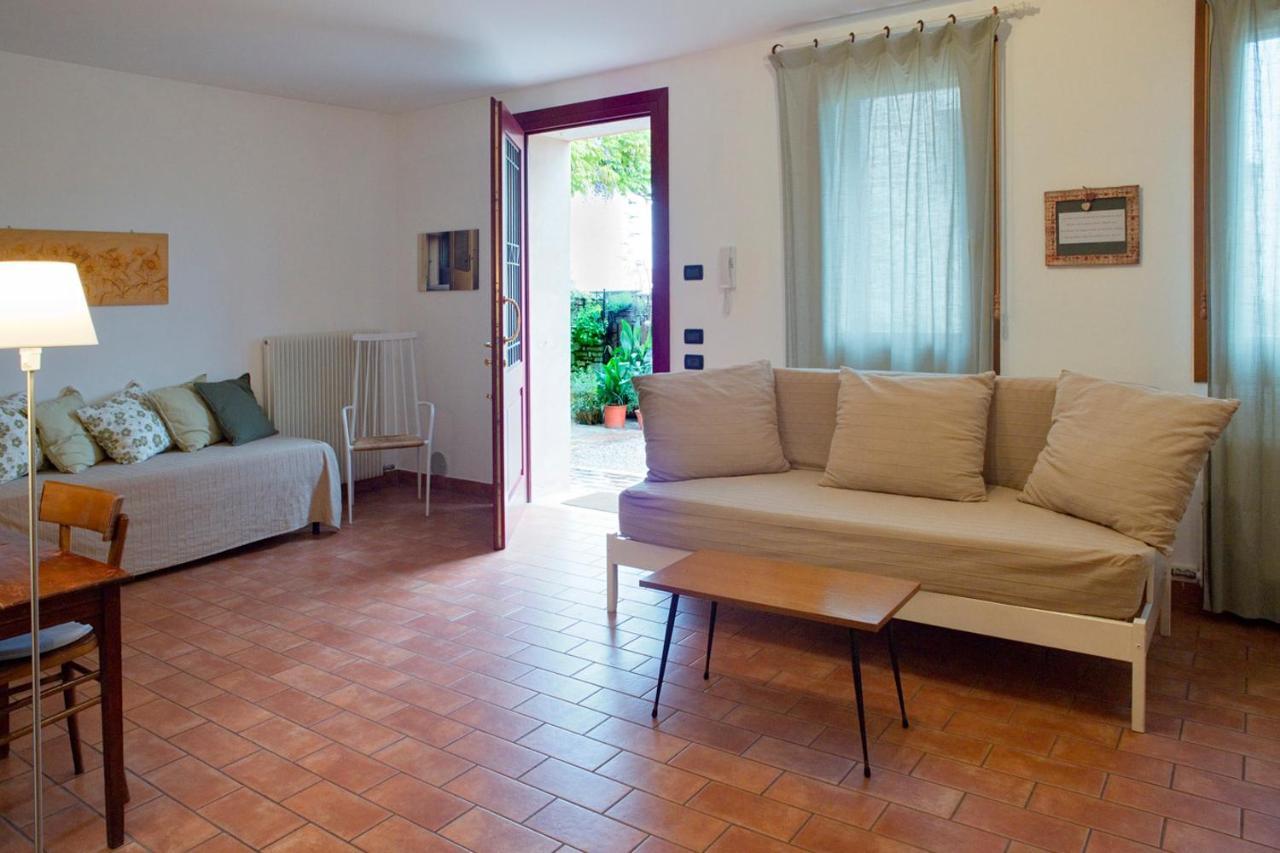Il Portico Apartment *
